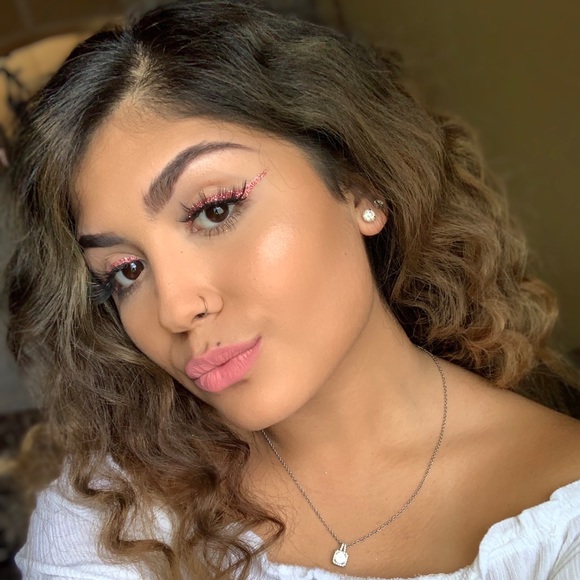 Meet your Posher, Mariela - Picture 1 of 1